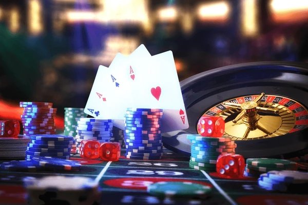 Pengguna mendalami kebijakan privasi m77casino di layar komputer